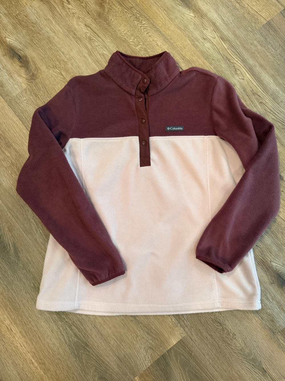 Columbia Two-Tone Pullover Fleece in Burgundy and Light Pink